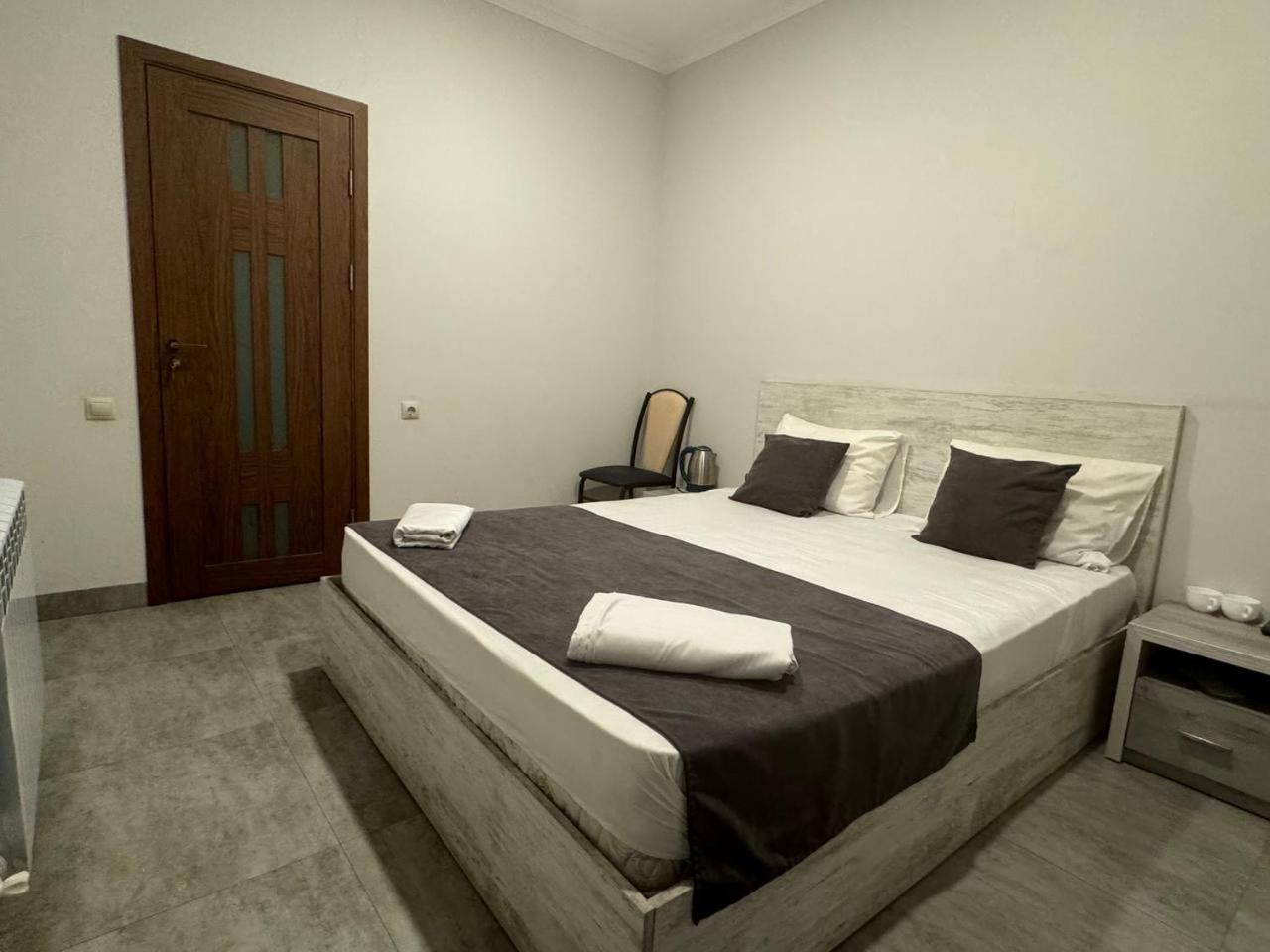 Hotel Menua Yerevan Phòng bức ảnh