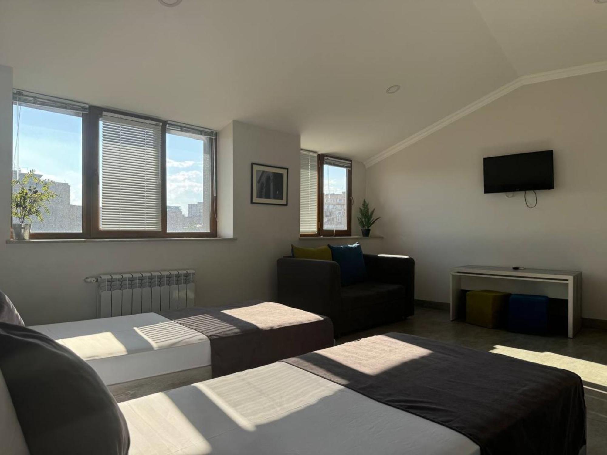 Hotel Menua Yerevan Ngoại thất bức ảnh