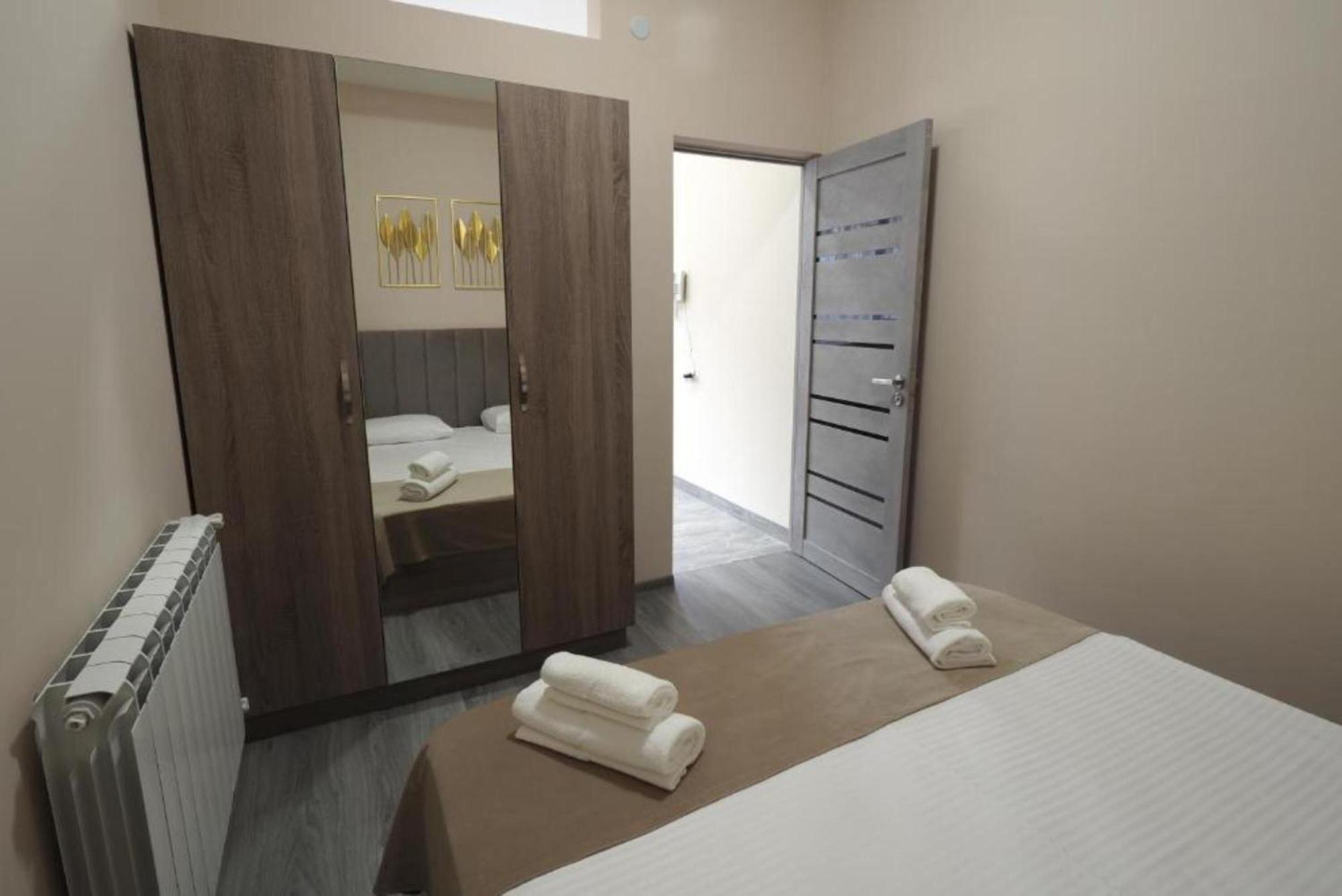 Hotel Menua Yerevan Phòng bức ảnh