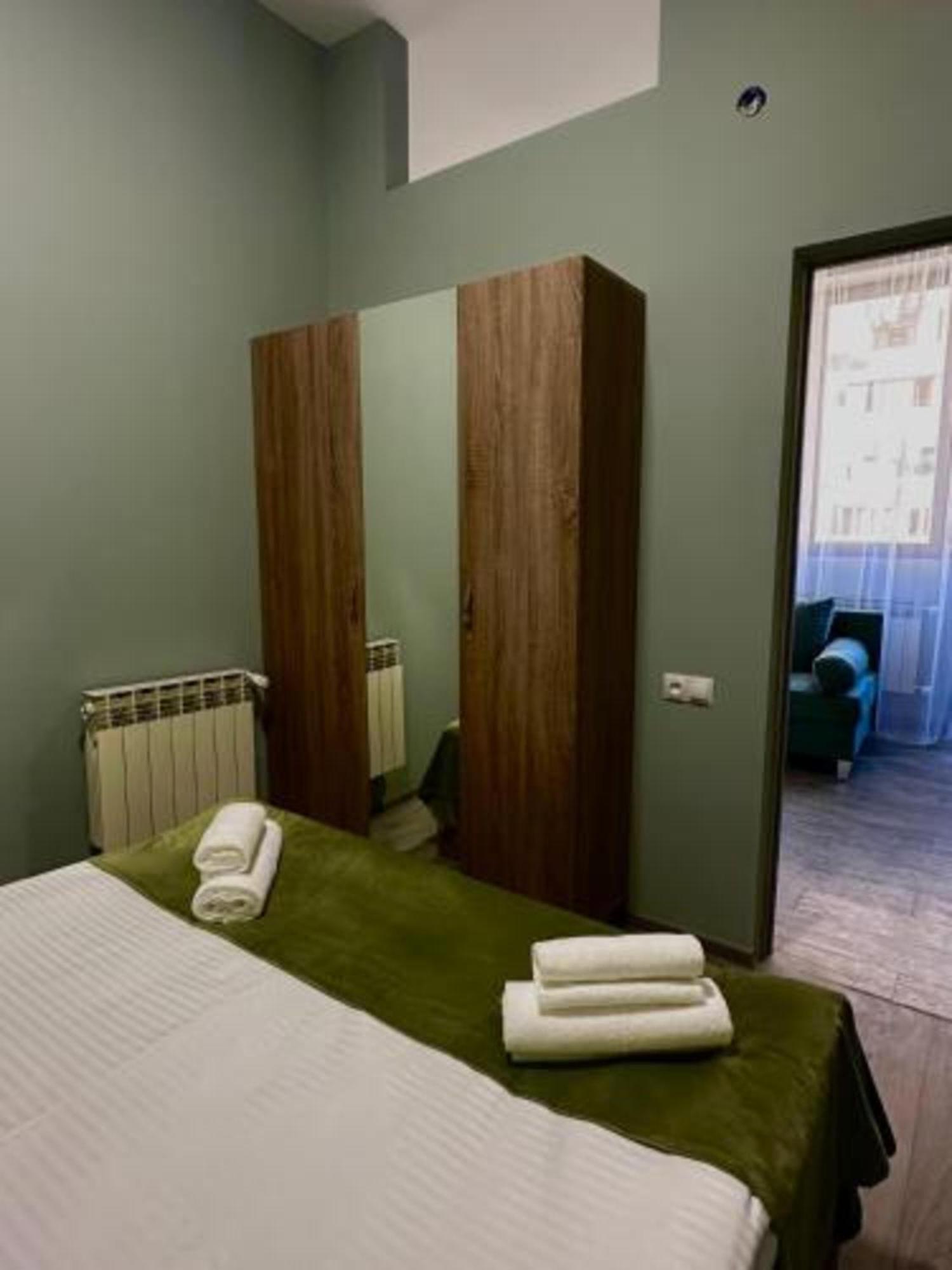 Hotel Menua Yerevan Phòng bức ảnh